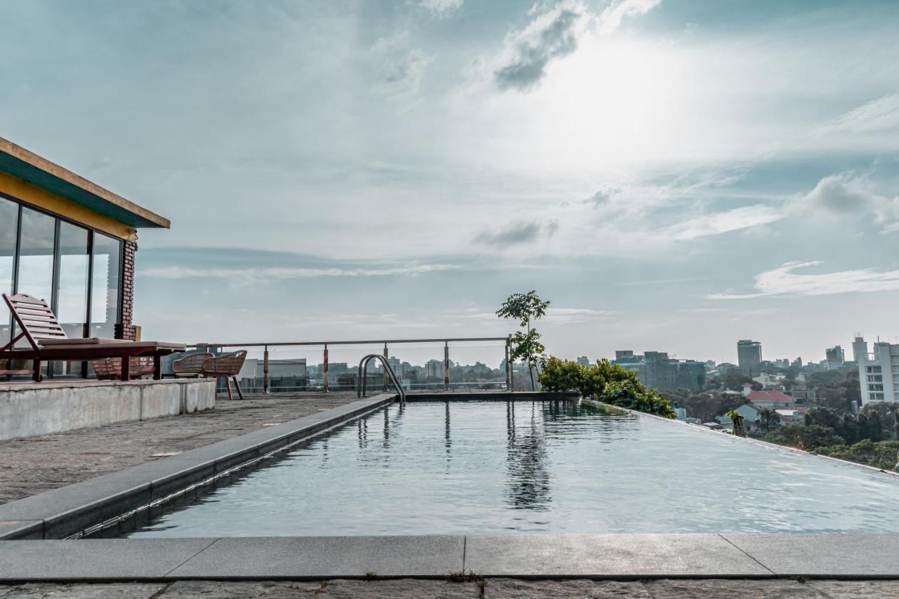 Trillium Boutique City Hotel Коломбо Екстериор снимка