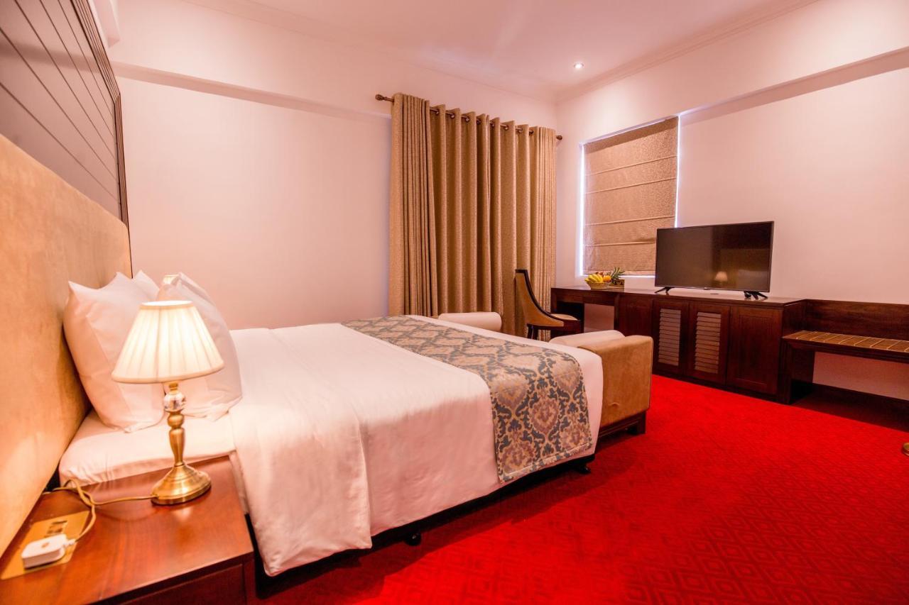 Trillium Boutique City Hotel Коломбо Екстериор снимка