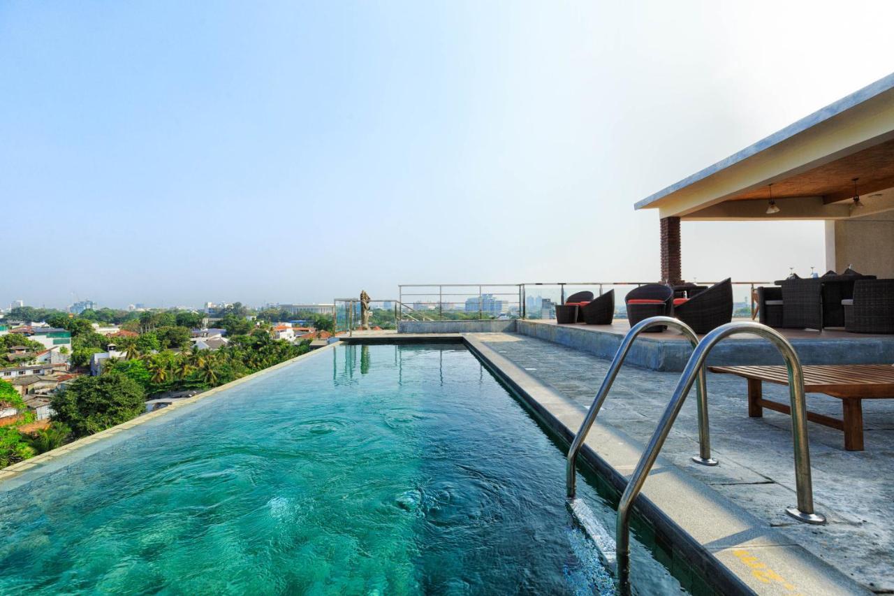 Trillium Boutique City Hotel Коломбо Екстериор снимка
