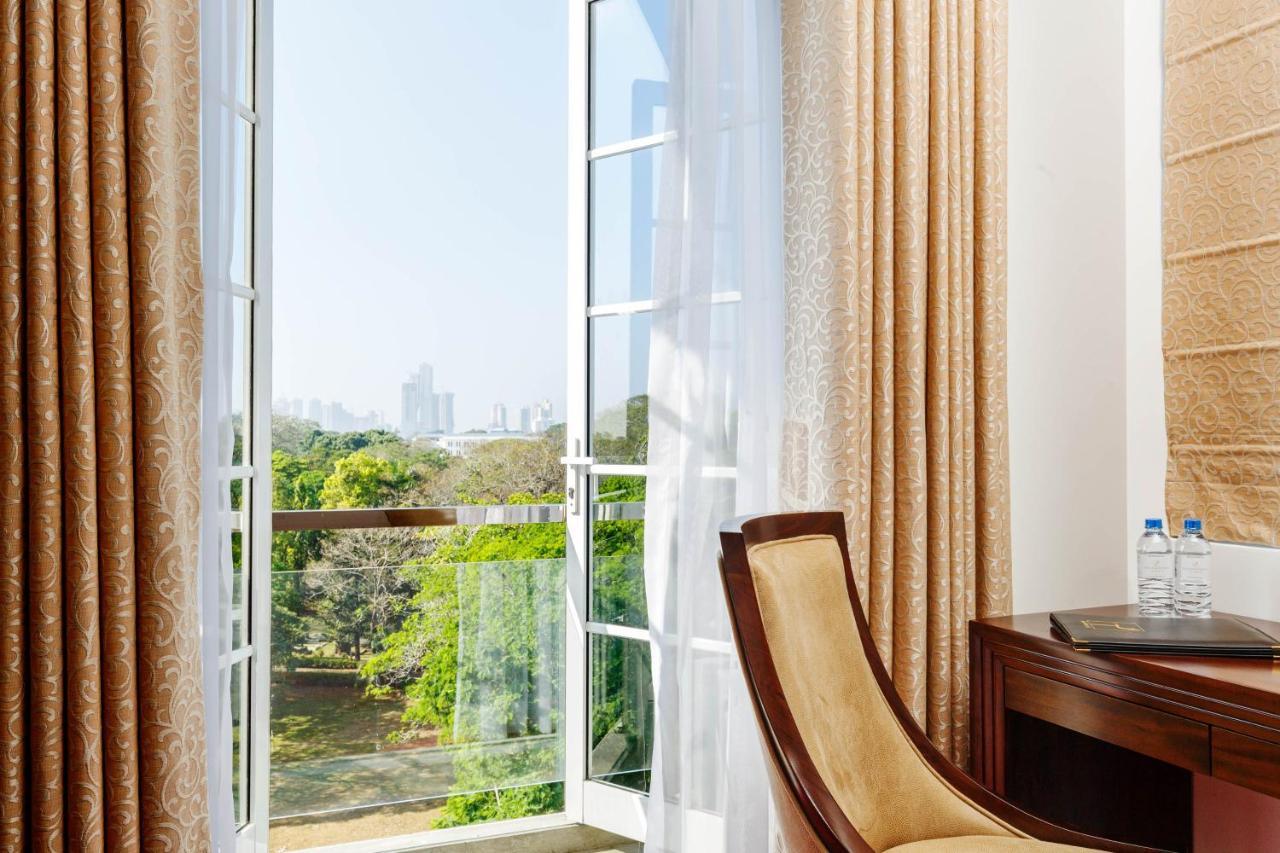 Trillium Boutique City Hotel Коломбо Екстериор снимка